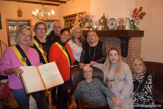 Josefa blaast 103 kaarsjes uit