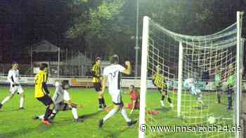 Raublings Aufholjagd wird nicht belohnt - Negativlauf des VfL Waldkraiburg hält an 