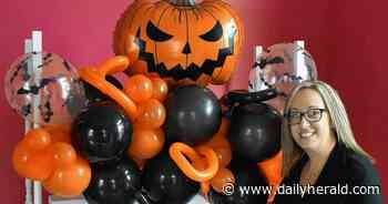 Signs of success: Downers Grove party rental business making events 'bigger and better'