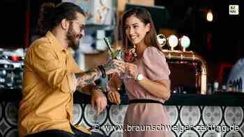 Ist Flirten schon Fremdgehen? Das sagt die Paartherapeutin