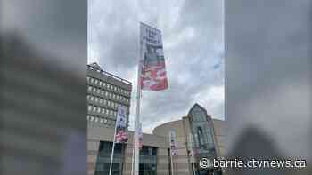 Barrie commemorates veterans on Remembrance Day at Memorial Square