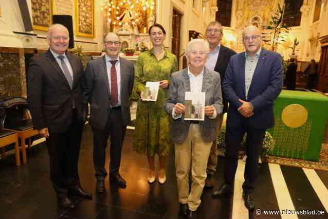 Oud-lerares Rita schrijft ‘Erfgoedsprokkel’ over kapel OLV-ten-Doorn: “Zes eeuwen geschiedenis gebundeld in interessant boekje”
