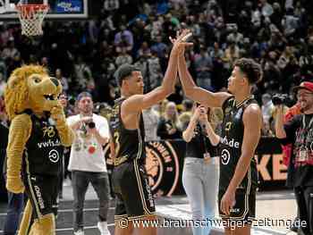6000 Fans feiern Sensation der Löwen Braunschweig gegen FC Bayern