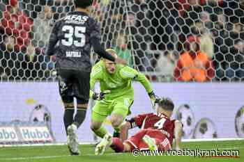 Standard-verdediging wankelt: "Als je doelman de beste speler is..."