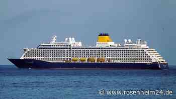 Kreuzfahrtschiff gerät in schweren Sturm – 100 Passagiere verletzt