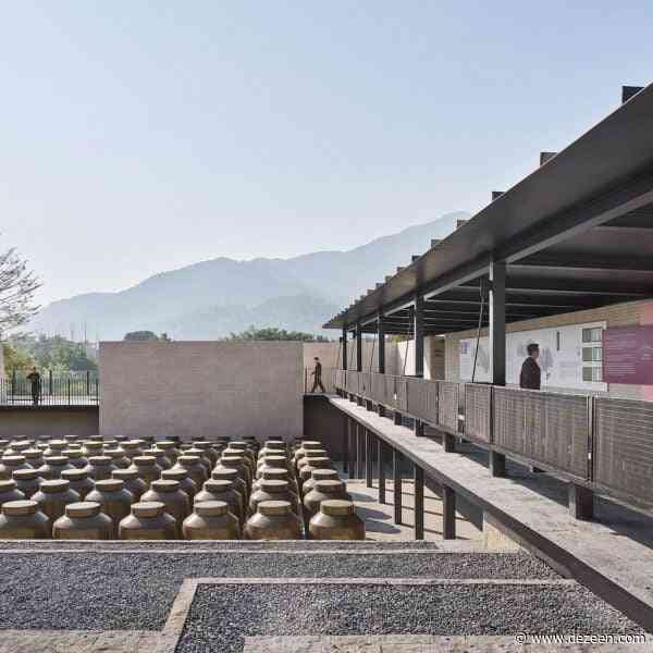 "Sightseeing factory" in China celebrates the heritage of red vinegar