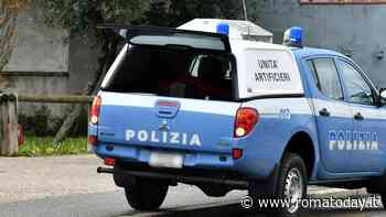 Auto sospetta sotto casa del ministro: intervengono gli artificieri