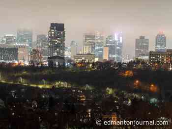 Edmonton weather: Foggy, rainy and windy with gusts of 40-60 km/h