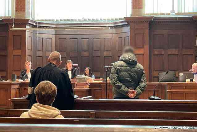 Man (23) ontkent aanranding en riskeert drie jaar cel: “Het ergste wat je nu kan doen, is ontkennen”