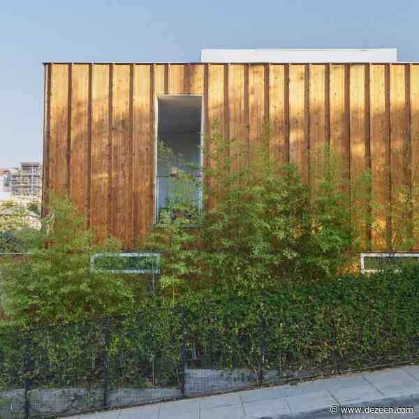 Fredrik Nilsson clads his Los Angeles house in oiled cedar
