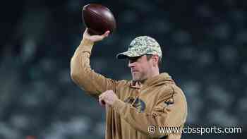 Jets' Aaron Rodgers says he's 'more than a couple weeks' away from possible return, needs team 'in the mix'
