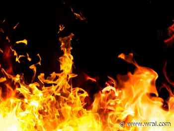 2 people injured in Fayetteville house fire