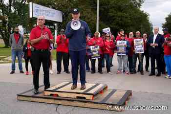 Biden Will Meet With United Auto Workers President in Illinois on Thursday