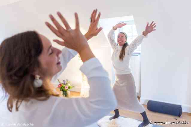 “Ik ben een heks en daar ben ik fier op”: na een bloeiende carrière verbindt Valerie nu andere vrouwen met ‘Moeder Aarde’