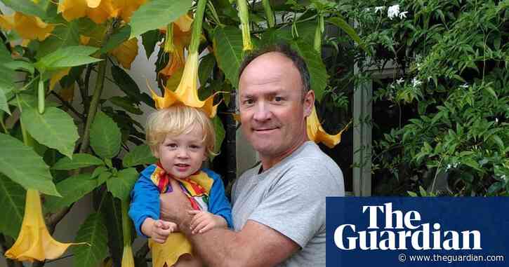 ‘Major anxiety’: parents describe nightmare of England’s childcare crisis