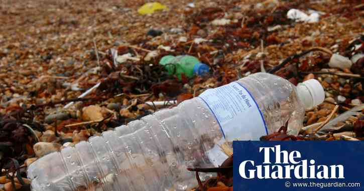 Litter blighting UK footpaths with Lucozade bottles most often found, says study
