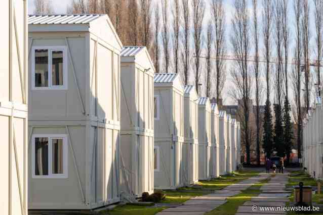 Nooddorp voor Oekraïense vluchtelingen op Linkeroever sluit (voorlopig) in 2025: “We begeleiden bewoners naar een nieuwe woning”
