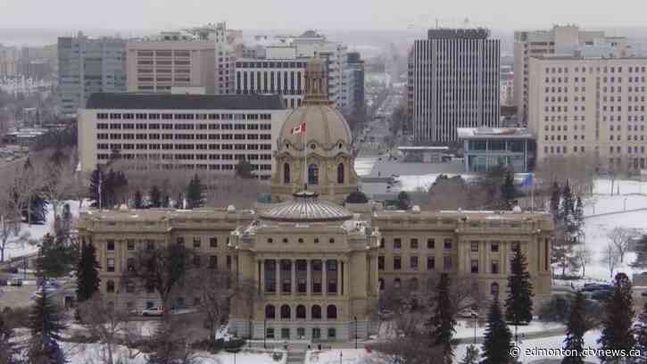 Alberta announces new health delivery system, promises to try to protect jobs