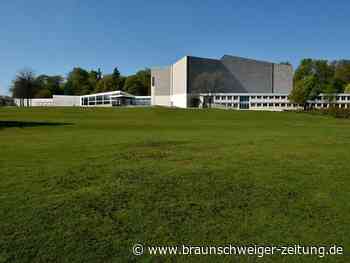 Ausstellung zu Klimaschutz und Denkmalpflege in Wolfsburg