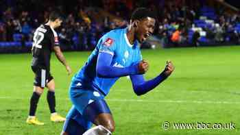 Peterborough United 2-2 Salford City