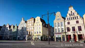 In der Rostocker Innenstadt beginnt der Weihnachtsmarktaufbau
