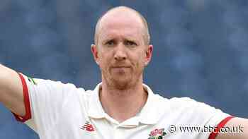 Luke Wells: Lancashire batter signs new contract until end of 2026