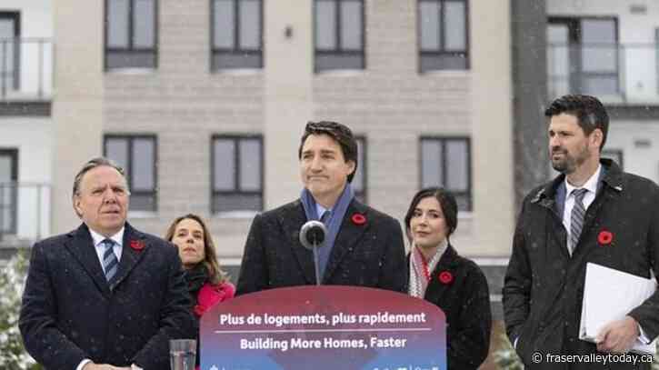 Federal government will spend $900M to build housing in Quebec, matched by province