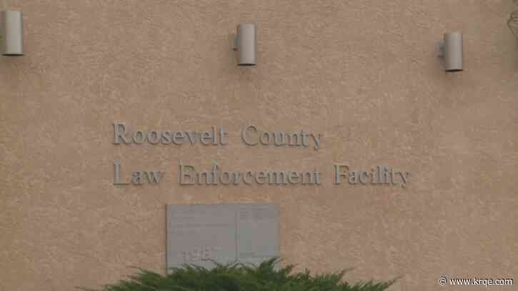 Two Roosevelt County Detention Center officers accused of smuggling in drugs