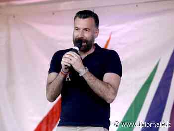 "Si dice persone trans". Zan fa lezione Lgbt al Tg1