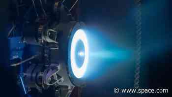 Powerful new thrusters for NASA's moon-orbiting Gateway space station get a test (photo)