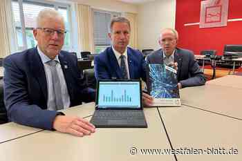 Kommunale Familie im Kreis Höxter steht mit dem Rücken zur Wand