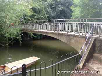 Oxford cycle path unlit and 'dangerous' but fix delayed