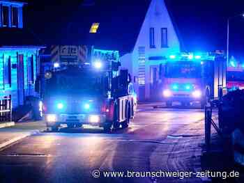 Nächtlicher Unfall im Harz: Auto kracht gegen Hauswand