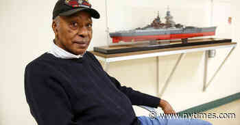 A Marine Veteran, 91, Takes Joy in Building Model Ships