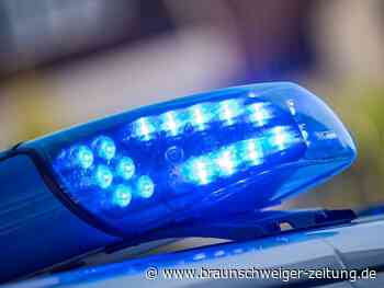 Tödlicher Auto-Unfall in Niedersachsen - Frau stirbt