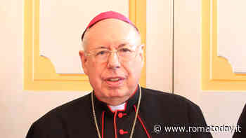 Arcivescovo muore in strada vicino al Senato