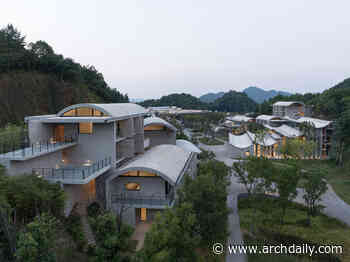 Zijing International Conference Camp / Studio Zhu-Pei