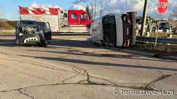 Driver charged for plowing through stop sign in Innisfil causing collision