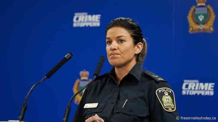 Female hockey coach facing sexual assault charges after allegedly exploiting player