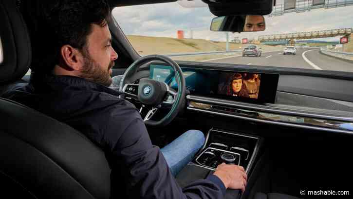BMW to launch near-autonomous driving next spring
