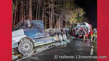 Crash between two tractor trailers completely shuts down section of US-460 near Windsor