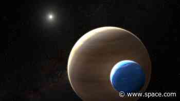 Space mysteries: Why are there no gas moons?