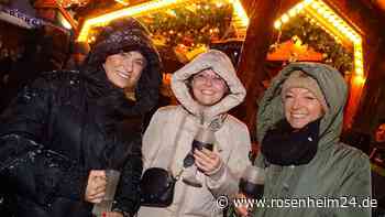 Stimmungsvoller Auftakt zum Christkindlmarkt in Rosenheim