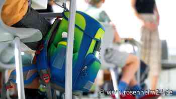 Grundschulen in Rosenheim platzen aus allen Nähten: Warum ein Neubau trotzdem vom Tisch ist