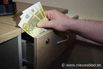 Bewoner houdt man staande na diefstal uit handtas: “Dader verkocht houtsnijwerk aan deur”