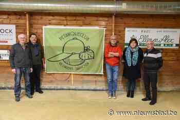 Pétanqueclub De Lindepet is clubvlag kwijt en laat er nieuwe maken
