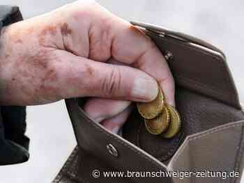 Hattorf: Trickdieb bestiehlt 85-Jährigen vor Supermarkt