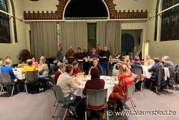 Ontbijt voor sportieve personeelsleden die Bike for Life-actie steunden