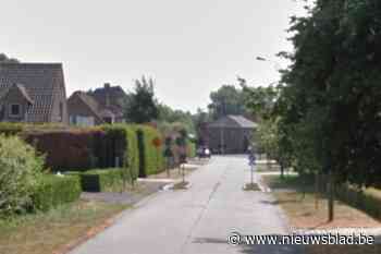 Dieven forceren raam en stelen juwelen uit woning