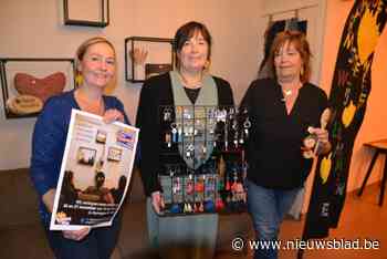 Drie zussen verkopen zelfgemaakte juwelen en andere spulletjes voor De Warmste Week